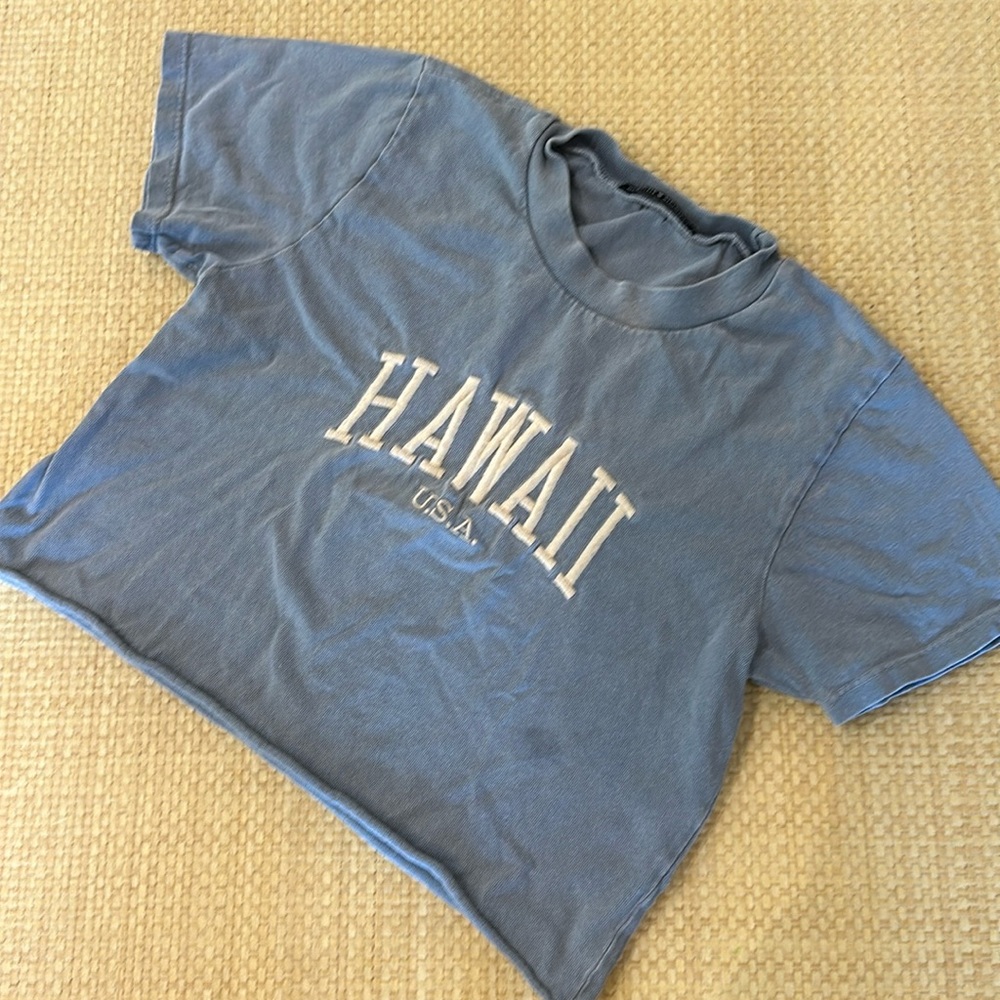 Brandy Melville Hawaii Embroidered T-Shirt
